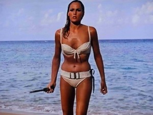 ursula-andress-in-dr-no